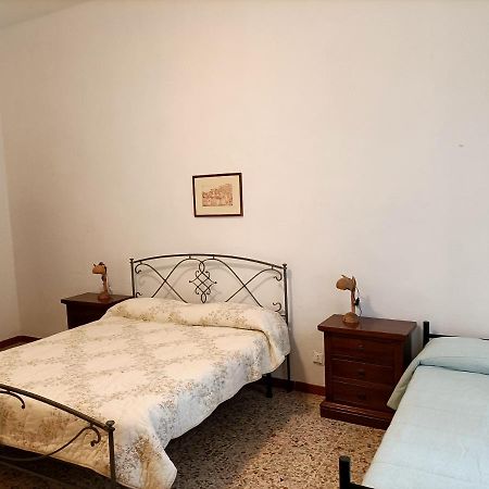 Antica Casa Ceccardi Lägenhet Livorno Exteriör bild