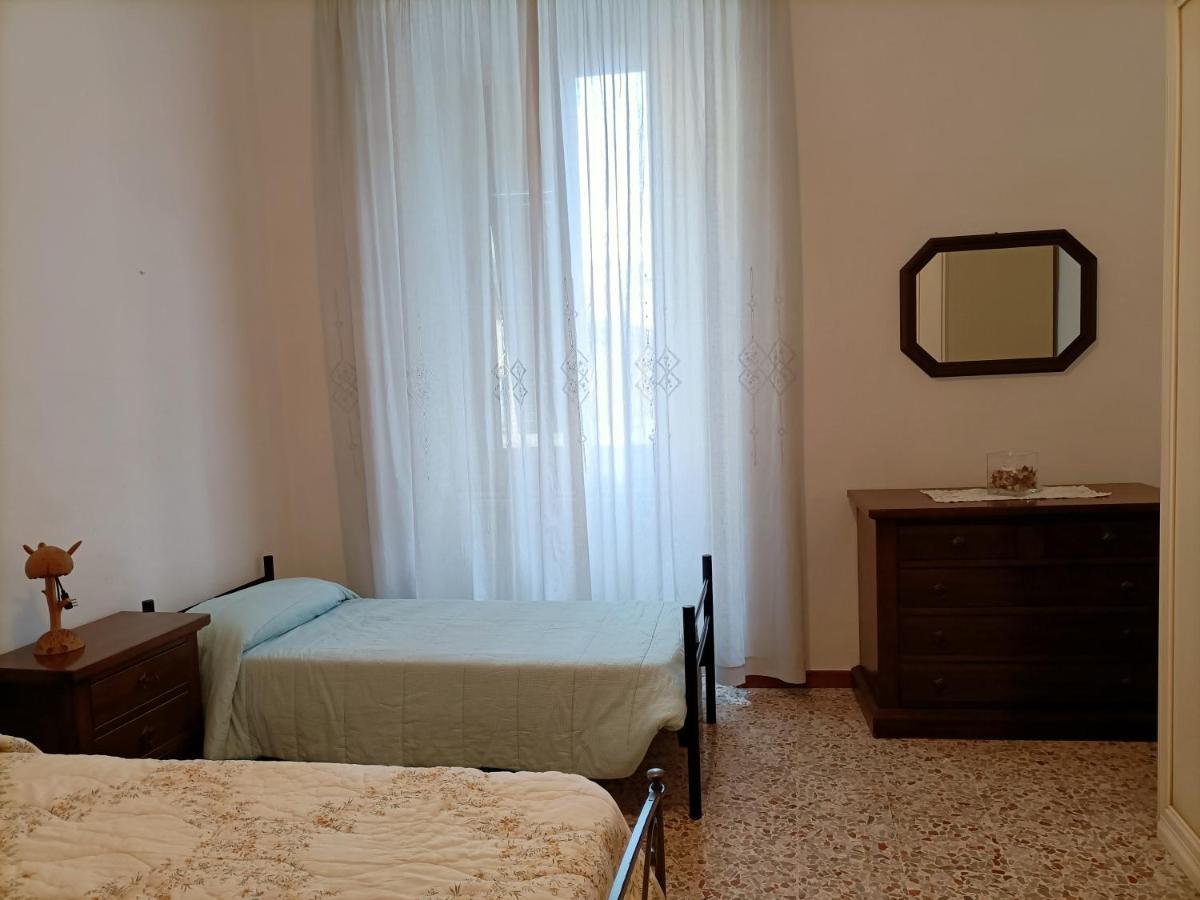 Antica Casa Ceccardi Lägenhet Livorno Exteriör bild
